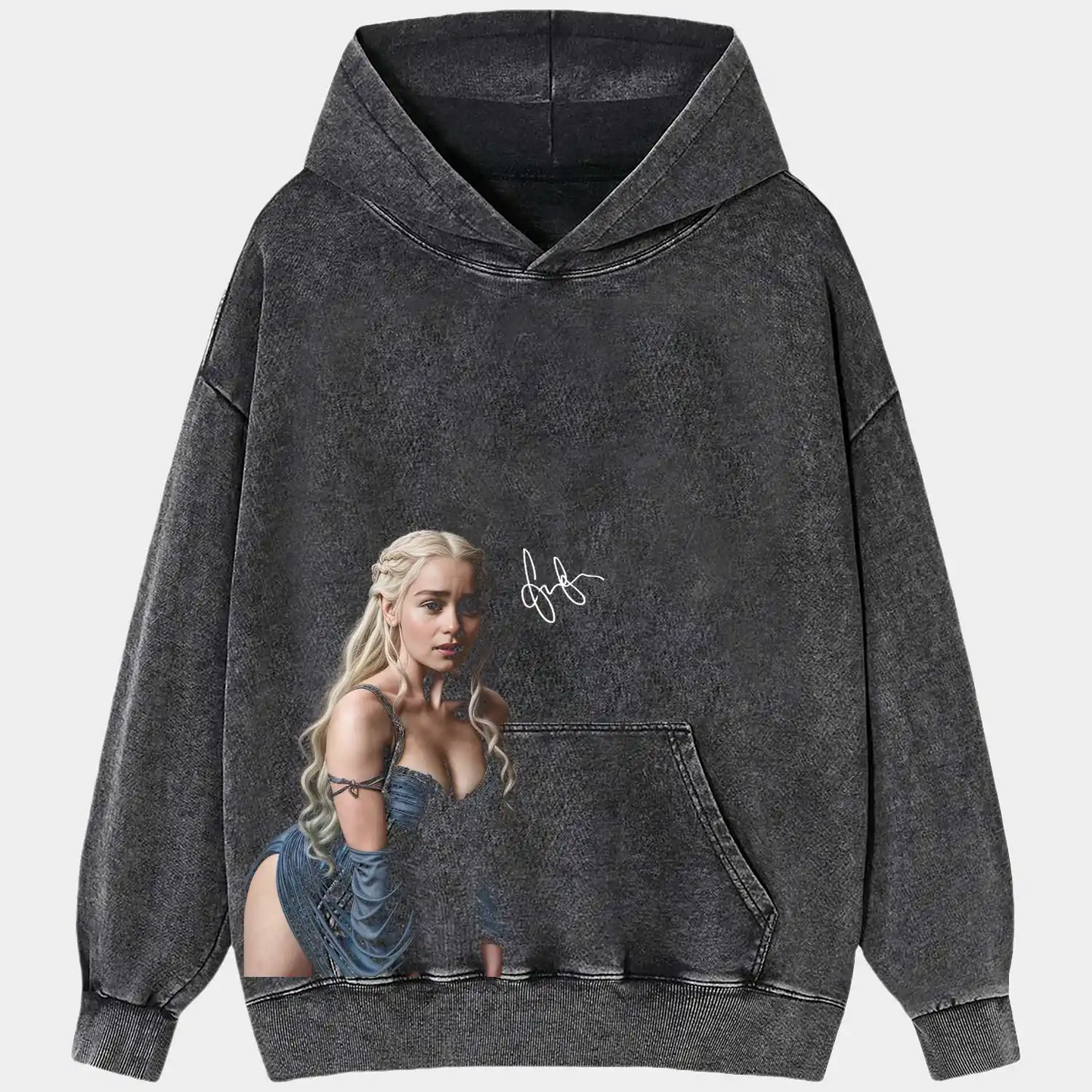 Emilia Clarke Wear