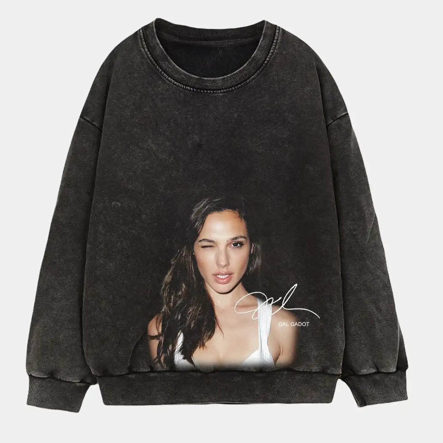 GAL GADOT 2.0 WEAR