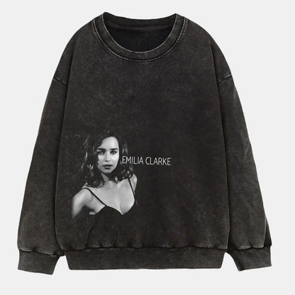 EMILIA CLARKE IN BLACK TEE