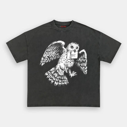 Hedwig the superb owl. T-Shirt