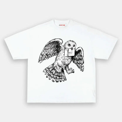 Hedwig the superb owl. T-Shirt