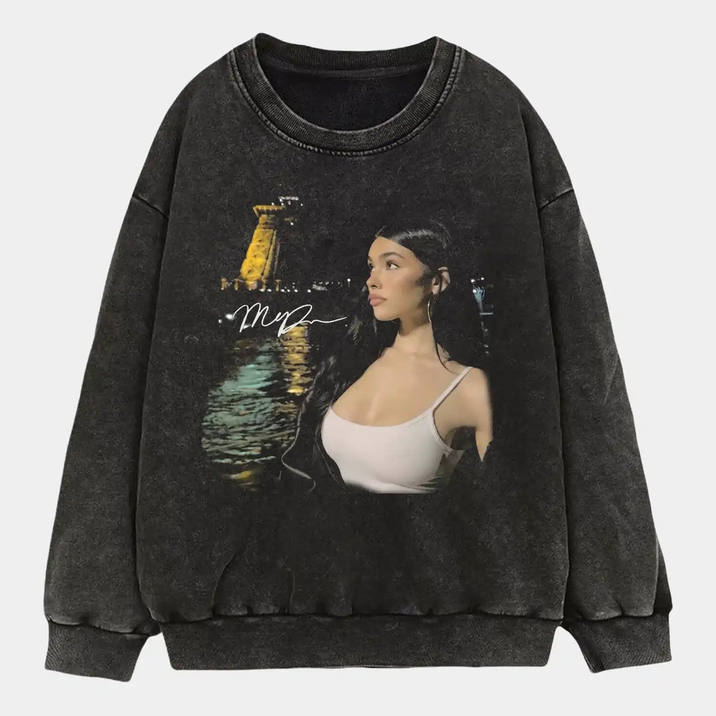 Madison beer Night view Wear
