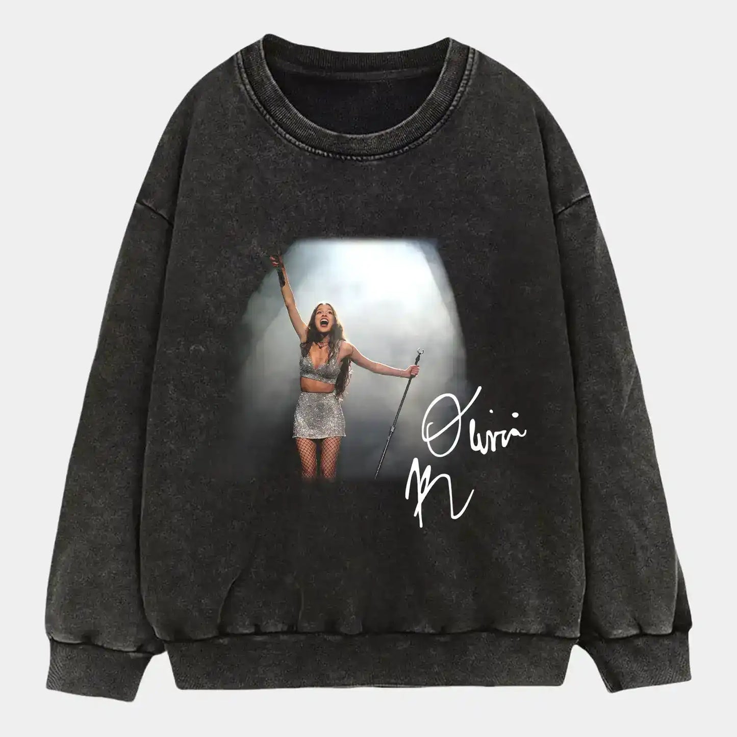Olivia RodRigo S5 WEAR