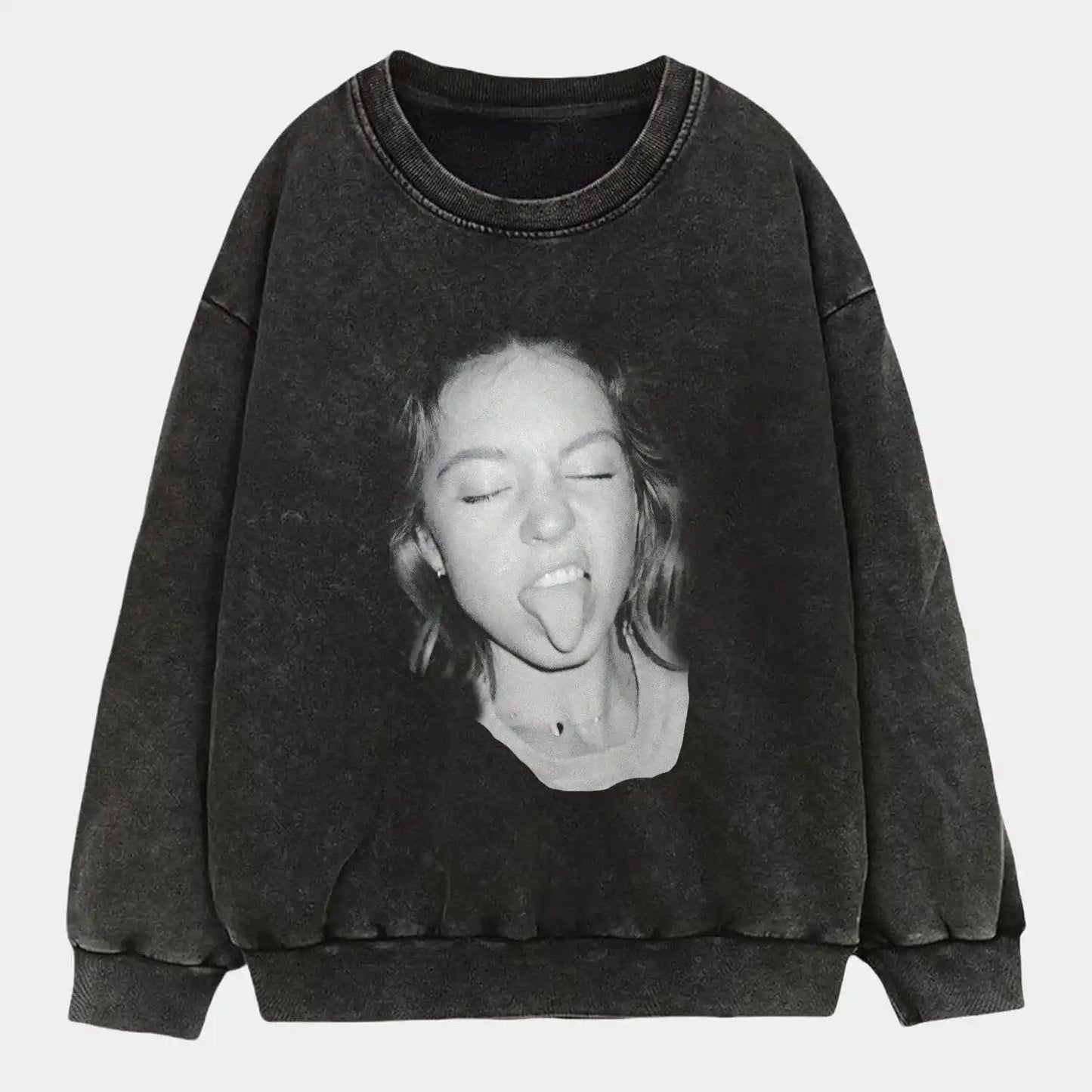 sydney sweeney grimace 5.3 Wear